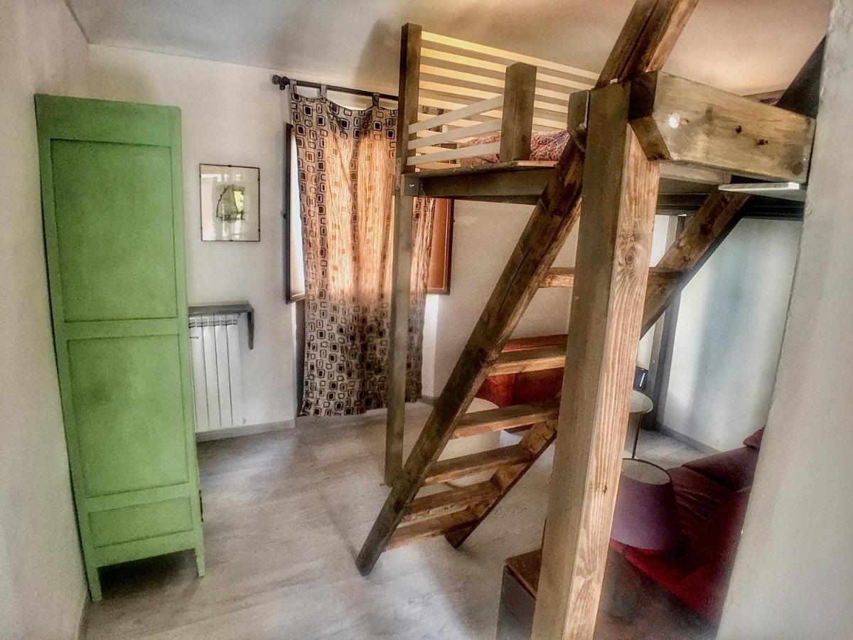 Appartamento In Tranquillo Borgo Vicino Al Centro Turin Exterior photo